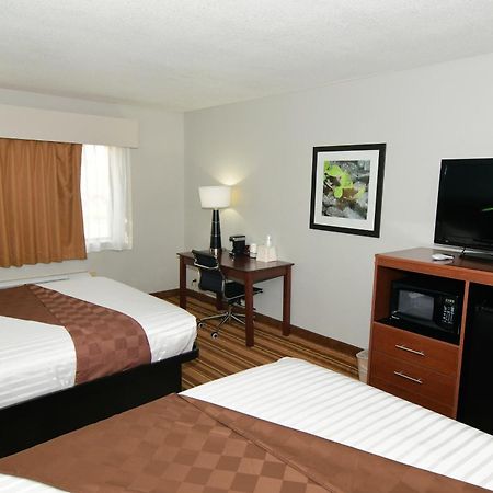 Rock Island Inn & Suites Marshalltown Exteriér fotografie