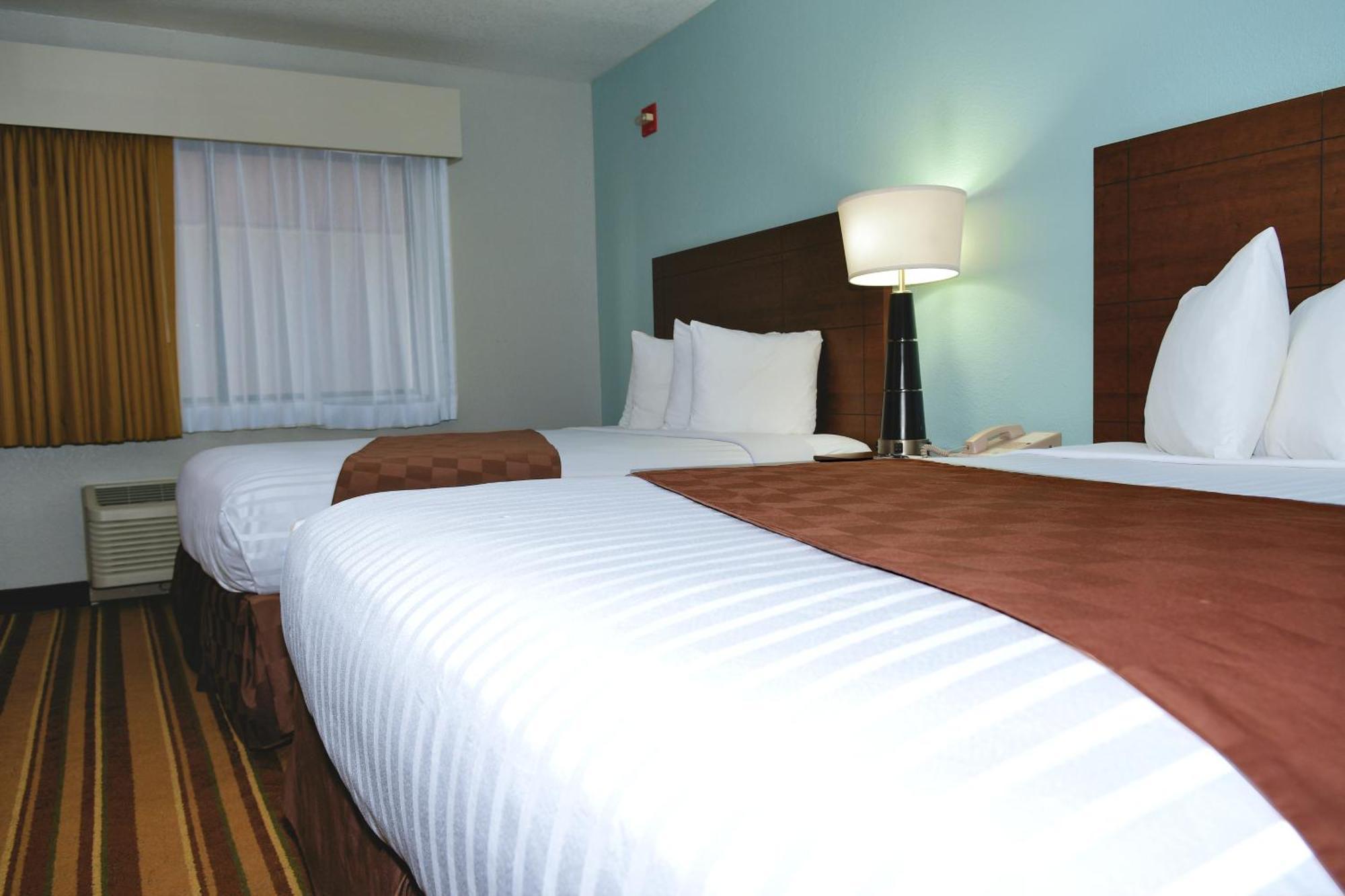Rock Island Inn & Suites Marshalltown Exteriér fotografie